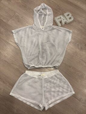 Free Kisses White Mesh Hoodie Beach Set